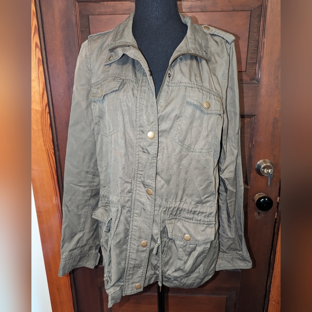 Best Spring Jacket Ever - image 5